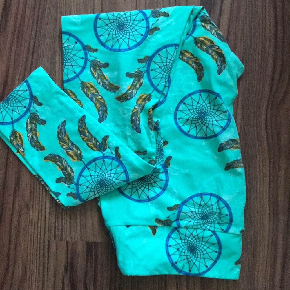 Tall and curb by lularoe